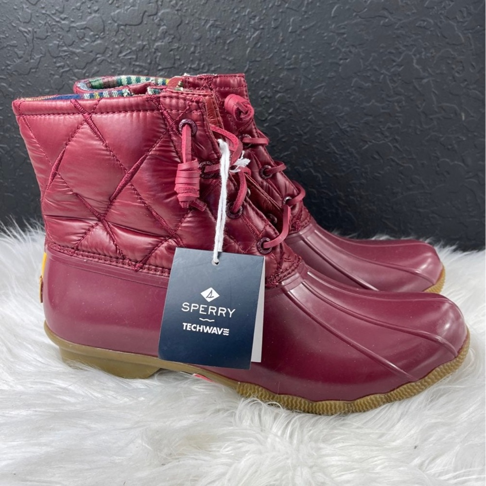 SPERRY RAIN BOOTS SIZE 9